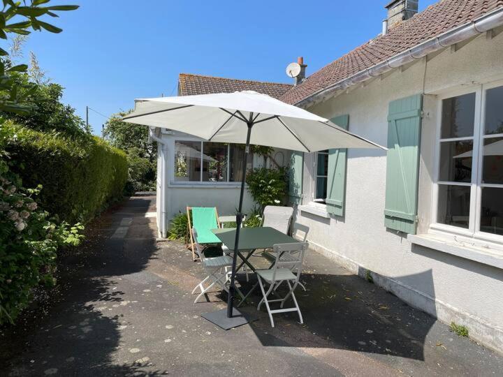 La Maison De Marie A 5 Minutes A Pied De La Plage Avec Parking Privee Et Gratuit Lion-sur-Mer Buitenkant foto